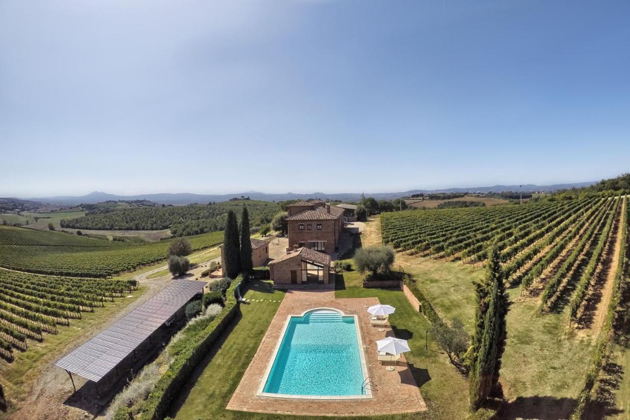 Agriturismo Terra Rossa Valiano Luaran gambar