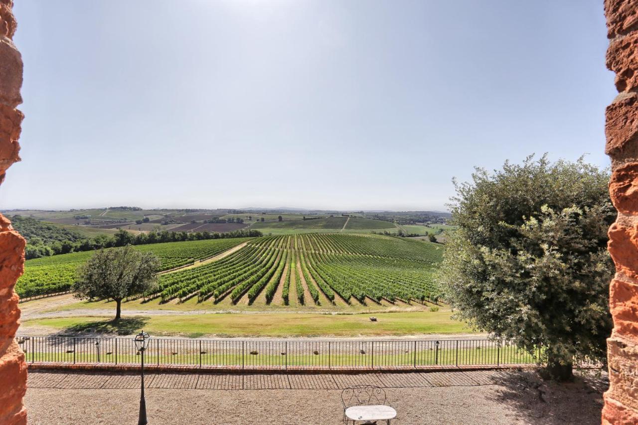 Agriturismo Terra Rossa Valiano Luaran gambar
