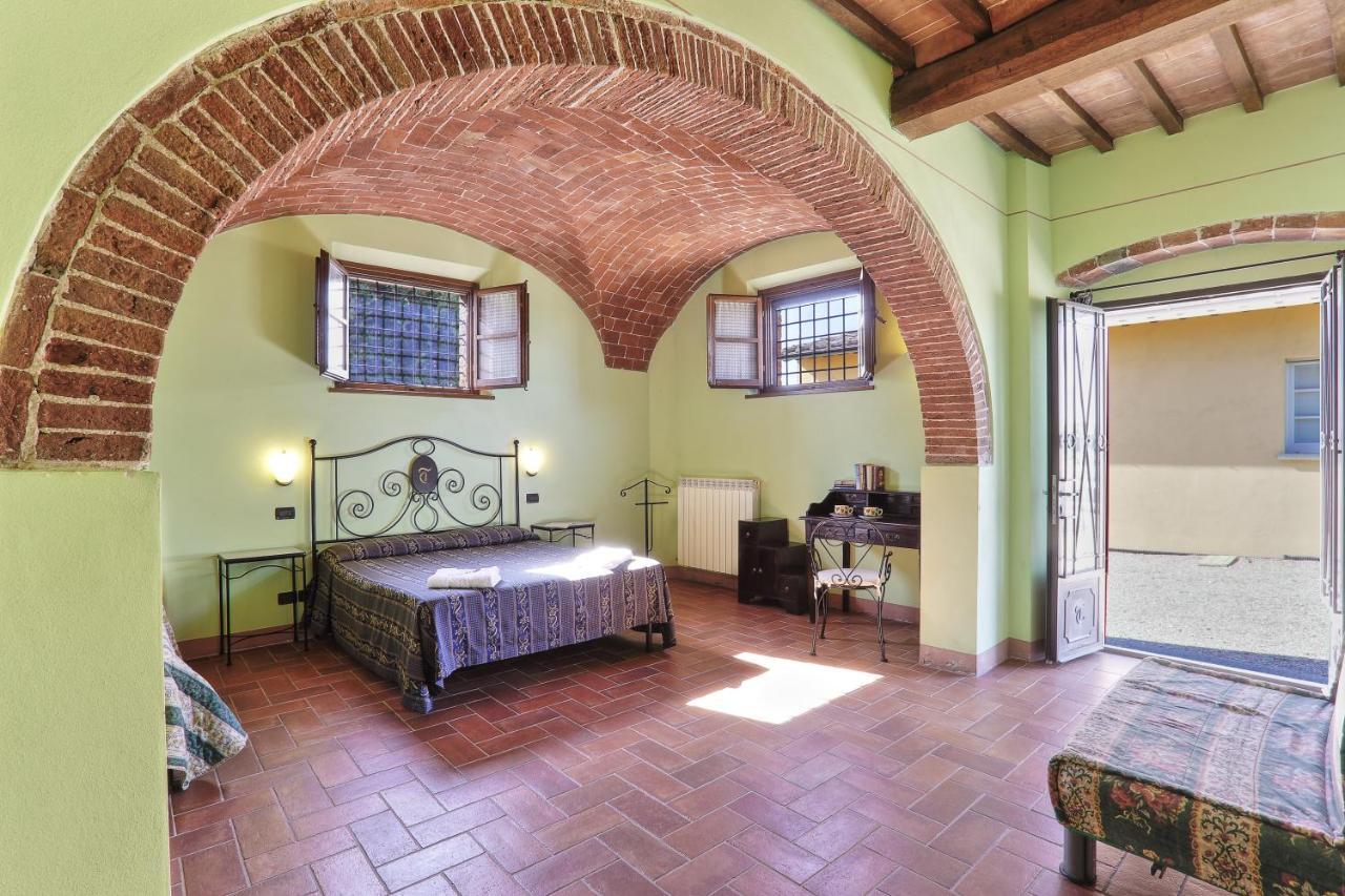 Agriturismo Terra Rossa Valiano Bilik gambar